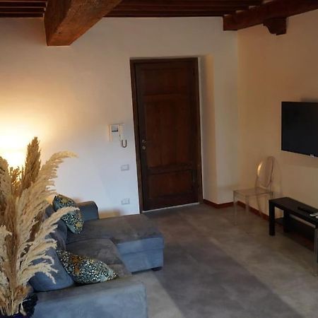 Loft Moderno Ubicato Nel Centro Storico Di Lucca Apartamento Exterior foto