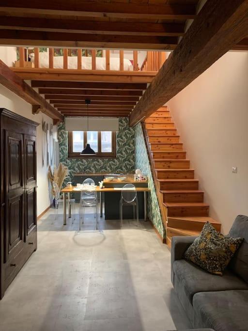 Loft Moderno Ubicato Nel Centro Storico Di Lucca Apartamento Exterior foto